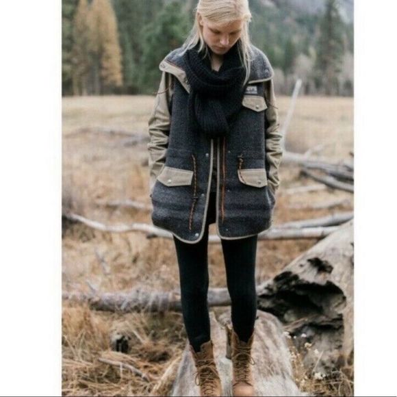 Patagonia Reclaimed Wool Parka recycled - Picture 3 of 11